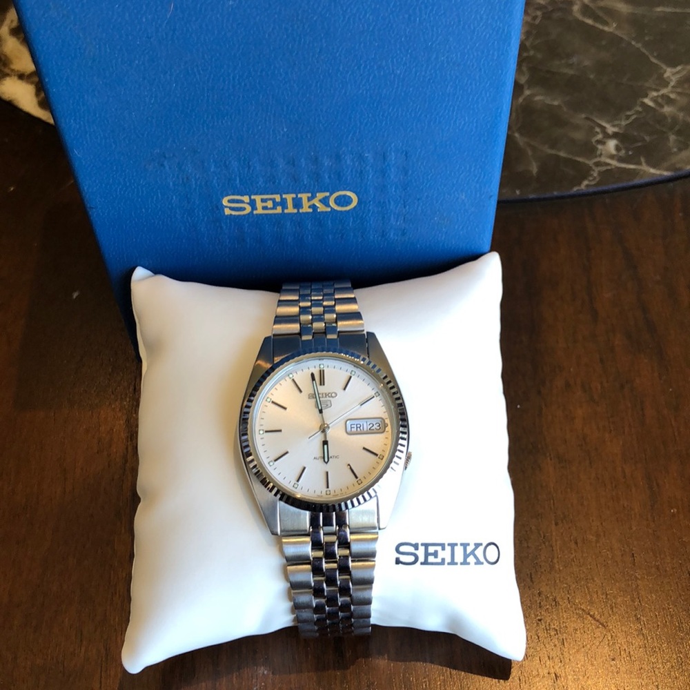 SEIKO QUARTZ SOLAR AUTOMATIC WATCH